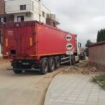 Тежки камиони скършиха водопровод в Свиленград, домове остават без вода