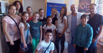 Прегледаха 440 деца за гръбначни изкривявания по инициатива на Лайънс и Ротари