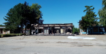 Изгоря кметски магазин