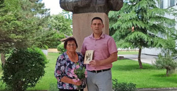 Анка Атанасова с празничен поздрав към учители и ученици на Средно училище „Д-р Петър Берон“ – Свиленград