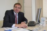 С концерт на Васил Петров, Хилда Казасян и Теодосий Спасов фондацията на д-р Динко Младенов събира дарения за финансово мотивиране на младите медици да останат в България