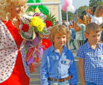 В СУ „Д-р Петър Берон“ – Свиленград откриха учебната година с първолаци, петокласници, осмокласници и абитуриенти /снимки/