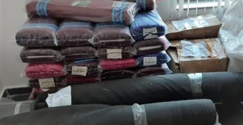 „Митници“-те продават плат, конци, копчета, ципове и килими  задържани на МП „Капитан Андреево“, край Свиленград