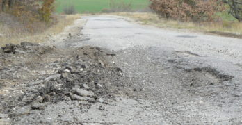 Ще ремонтират пътя Свиленград – Маточина, бил включен в ремонтната програма на АПИ