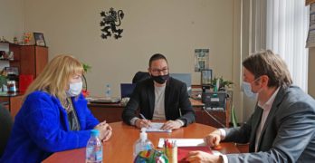 Зам.-министър на здравеопазването обсъди противоепидемичните мерки при провеждането на изборите в Хасковско
