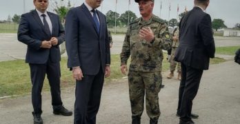 Президентът на Република България и върховен главнокомандващ на Въоръжените сили Румен Радев наблюдава Strike Back 21 на полевия учебен полигон „Корен“