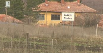 Спипаха в свиленградското село Сладун каналджия с 9 сирийци в колата