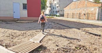 Фирма рушна двора на детска ясла в Свиленград и спира да работи