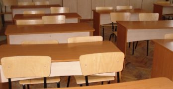 Половината ученици в общините Хасково, Минерални бани и Симеоновград се връщат в класните стаи