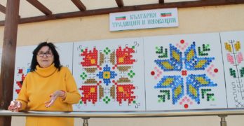 В чест на Трети март български шевици от капачки изработиха в Дневния център за възрастни хора „Дълголетие”