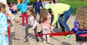 Градски парк в Свиленград: Детски празник „Пъстър Великден“ и работилница за боядисване на яйца /снимки, видео/