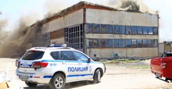 Голям пожар в Свиленград, гори сграда на бившето ЗММ / снимки, видеа/