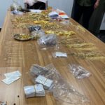 Свиленградски митничари разкриха контрабанда на 7 кг златни накити