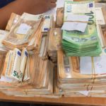 Недекларирана валута с левова равностойност близо 430 000 лева откриха митническите служители на МП Капитан Андреево