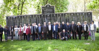 Честване на Деня на храбростта и празник на Българската армия се състоя пред военния паметник в Градския парк