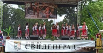 Близо 100 групи и индивидуални изпълнители взеха участие в  Международния фолклорен фестивал “С песните на Кичка Савова”