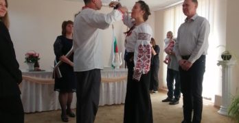 Световноизвестният мим Герасим Дишлиев вдигна нестандартна сватба и в родния Свиленград