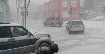 Няма затворени пътища, снежната покривка в Свиленград – до 10 см