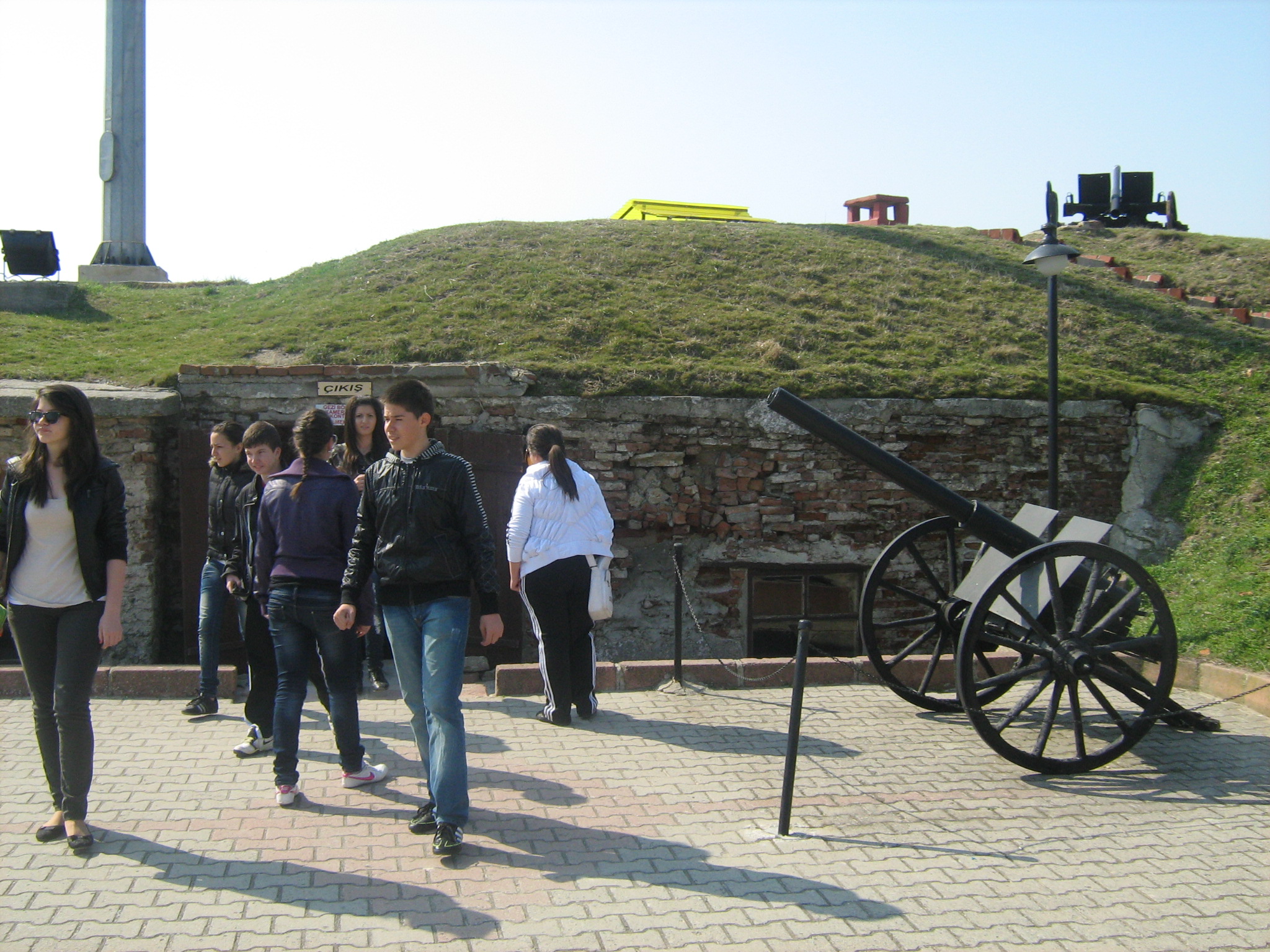 Ученици на исторически тур за 99-та годишнина от превземането на Одринската крепост
