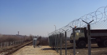 До месец започва строителството на ограда по границата
