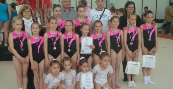 Момичетата на Огнянка Петрова безапелационни на Държавното първенство по спортна гимнастика за Южна България