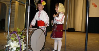 „Песни и танци без граници” разтърсват Свиленград от днес