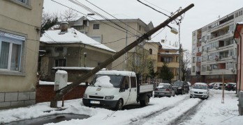 Повече от 12 часа Свиленград остана без ток и вода след обилния снеговалеж
