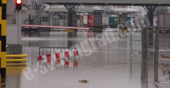 Затвориха ГКПП „Капитан Андреево”заради наводнение