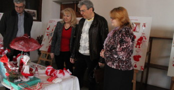Откриха изложба на мартеници в Одрин