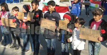 Кюрди преминаха в мирно шествие през центъра на Свиленград