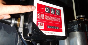 Митничари и данъчни удариха бензиностанция и две автоцистерни в Любимец
