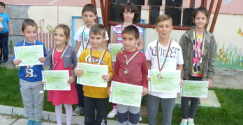 Вазовци отново с медали от международния турнир „Математика без граници”
