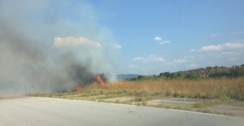 Нов голям пожар пламна край летището преди Младиново