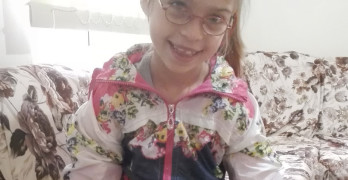 Хасковският коледен базар помага на 7-годишната Елена от Свиленград