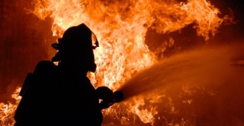 64-годишен опожари „Москвич“ с флекс