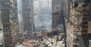 Къща в село Студена изгоря до основи, от пожарната приканват да се обръща сериозно внимание на коминните тела