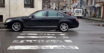 Паркиране по свиленградски – наглост от козирката нагоре