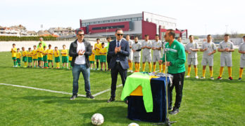 Футболната школа получи нова екипировка от Еfbet