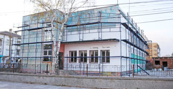 Продължават ремонтите на обществени сгради в Любимец
