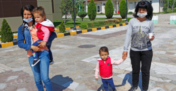 Първи свиленградчанки се възползваха от разходка с децата си в парка