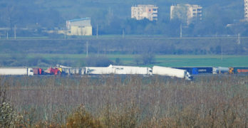 Двама са загинали в адското меле на АМ „Марица“, 22 камиона във верижната катастрофа