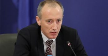 Министър Вълчев: Възстановяваме учебните часове на 14 май, най-вероятно