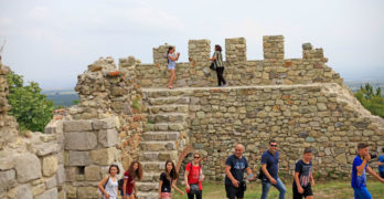 Отвориха средновековната крепост в Мезек, Свиленградско за посещения