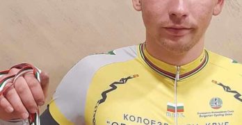 Свиленградският колоездач Веселин Георгиев спечели 4 сребърни медала от държавния зимен шампионат по колоездене на писта