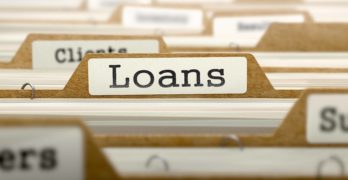 Бързи кредити срещу потребителски банкови заеми – каква е разликата?