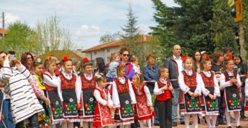 Свиленград  празнува Цветница  пред храм „Живоприемний източник“/обновена с видео на Асен Найденов/