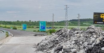 Ремонтът на АМ „Марица“, край Свиленград, продължава 4-ти месец след крайния срок, гастербайтерите идват …