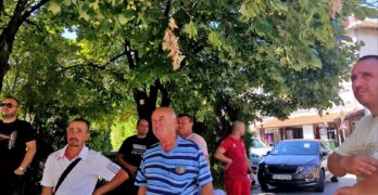 Земеделски производители от община Свиленград блокират пътя за Гърция, искат оставката на директора на ОД „Земеделие“ – Хасково  /обновена, видео/