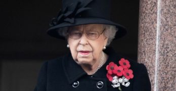 Британската кралица Елизабет Втора „почина спокойно“ днес следобед