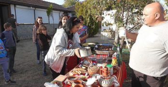 Ден на отворените врати в Центъра за природозащитни дейности и представяне на традиционни, домашни, и фермерски продукти, бе организиран от Зелени Балкани в село Левка